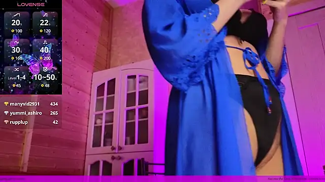 EVAshinyGIRL online show from 03.04.25