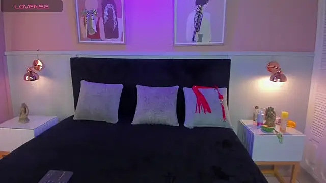 naoko kirino online show from 01.08.25