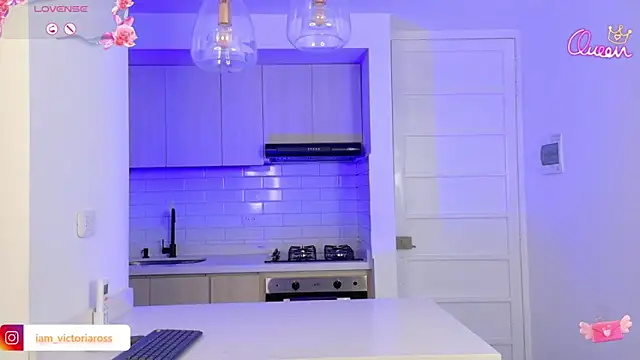 VictoriaRoss1 online show from 02.08.26