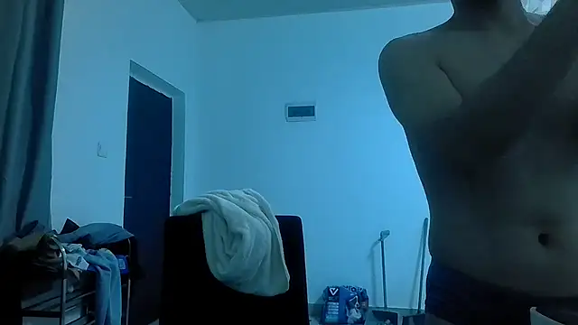 Snapshot of kisstoyousoon2024 chatting on 03.18.25 kisstoyousoon2024 online show from 03.18.25