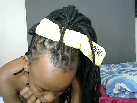 pretty betty online show from 03.17.25