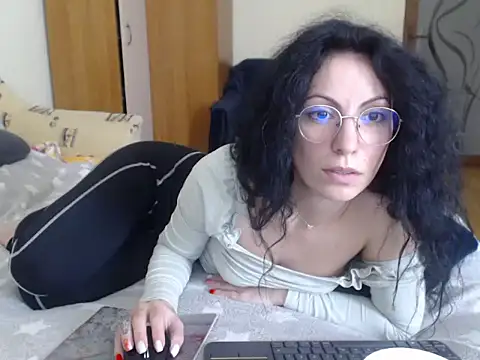 Snapshot of Emmatoo chatting on 02.27.26 Emmatoo online show from 02.27.26