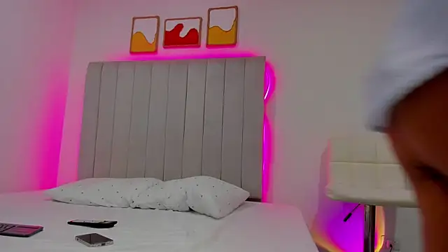 amy robertz online show from 11.28.25