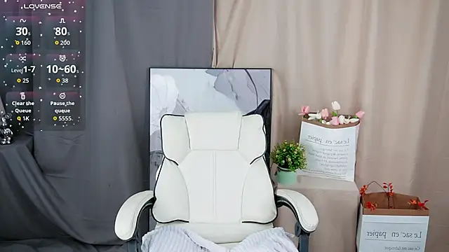 Snapshot of -----Sue----- chatting on 06.02.26 -----Sue----- online show from 06.02.26