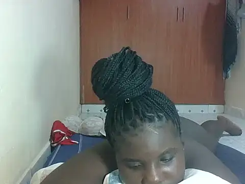 Snapshot of hotebbbyy chatting on 05.15.26 hotebbbyy online show from 05.15.26