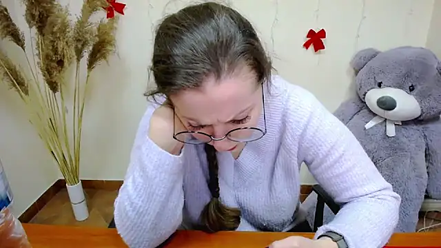 Snapshot of _Annabelle_Lee chatting on 12.26.24 Annabelle Lee online show from 12.26.24