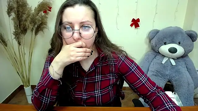 Snapshot of _Annabelle_Lee chatting on 12.27.24 Annabelle Lee online show from 12.27.24