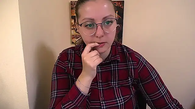 Snapshot of _Annabelle_Lee chatting on 09.26.25 Annabelle Lee online show from 09.26.25