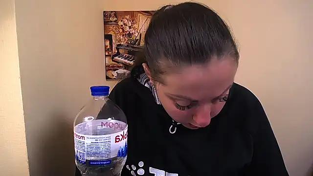 Snapshot of _Annabelle_Lee chatting on 10.10.25 Annabelle Lee online show from 10.10.25