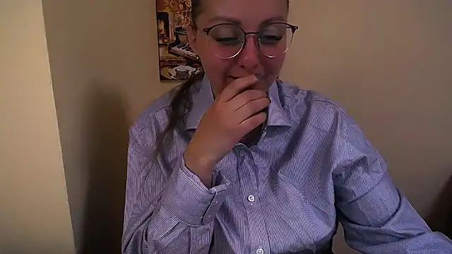 Snapshot of _Annabelle_Lee chatting on 10.14.25 Annabelle Lee online show from 10.14.25