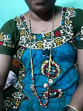 Snapshot of kasmika_kasmika chatting on 12.18.24 kasmika kasmika online show from 12.18.24