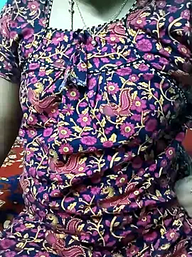 Snapshot of kasmika_kasmika chatting on 12.23.24 kasmika kasmika online show from 12.23.24