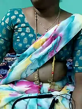 Snapshot of kasmika_kasmika chatting on 01.04.25 kasmika kasmika online show from 01.04.25