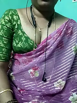 Snapshot of kasmika_kasmika chatting on 02.08.25 kasmika kasmika online show from 02.08.25