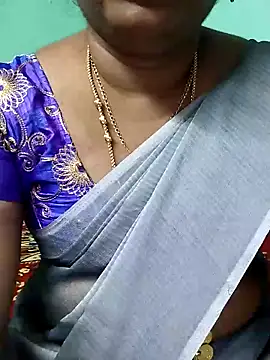 Snapshot of kasmika_kasmika chatting on 02.12.25 kasmika kasmika online show from 02.12.25