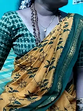 Snapshot of kasmika_kasmika chatting on 02.19.25 kasmika kasmika online show from 02.19.25