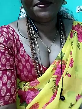 Snapshot of kasmika_kasmika chatting on 02.20.25 kasmika kasmika online show from 02.20.25