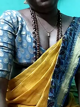 Snapshot of kasmika_kasmika chatting on 02.22.25 kasmika kasmika online show from 02.22.25