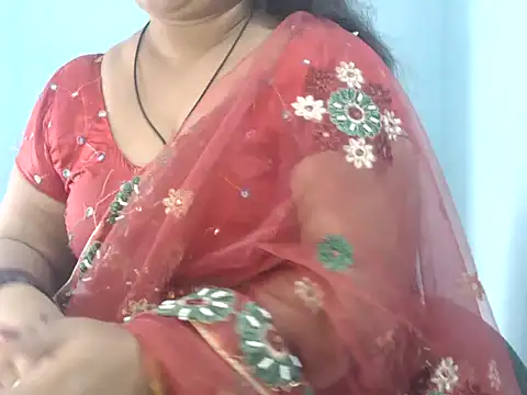 Snapshot of sapna-ji chatting on 01.11.25 sapna-ji online show from 01.11.25