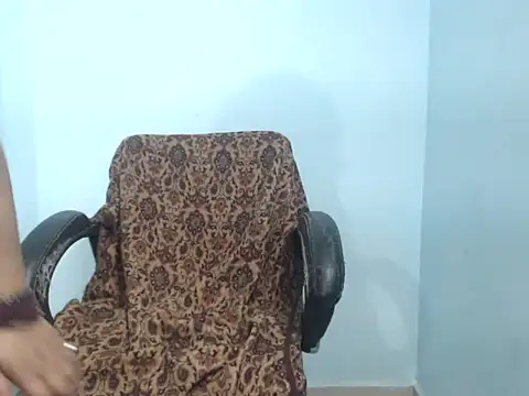 Snapshot of sapna-ji chatting on 01.15.25 sapna-ji online show from 01.15.25