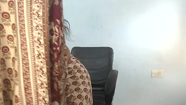 Snapshot of sapna-ji chatting on 02.22.25 sapna-ji online show from 02.22.25