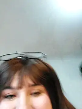 Snapshot of ItsNaiixa chatting on 10.12.25 ItsNaiixa online show from 10.12.25