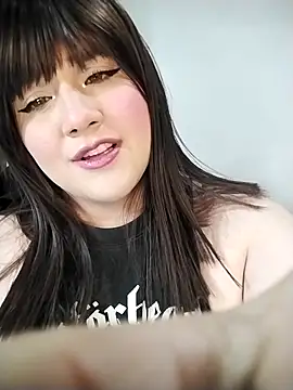 ItsNaiixa online show from 05.02.26