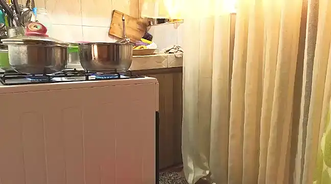 WyvaxxNikkie online show from 03.23.25