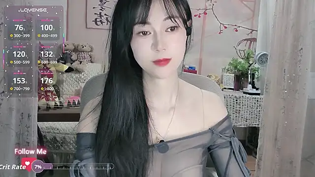 Lisa-s online show from 10.17.25