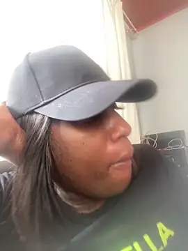 Moorella1 online show from 04.15.26