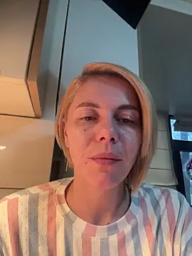 Snapshot of tanyagrey chatting on 01.08.26 tanyagrey online show from 01.08.26