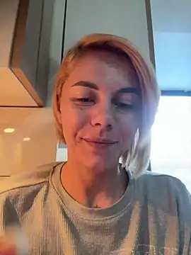 Snapshot of tanyagrey chatting on 01.13.26 tanyagrey online show from 01.13.26