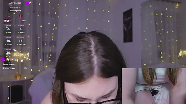 Snapshot of Mia__Peach chatting on 01.08.25 Mia Peach online show from 01.08.25