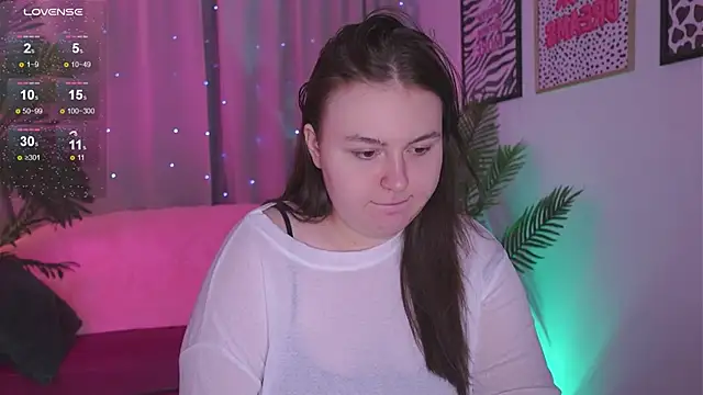 Snapshot of Mia__Peach chatting on 03.20.25 Mia Peach online show from 03.20.25