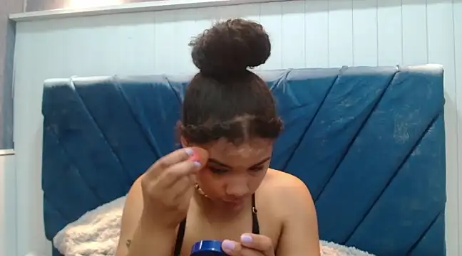 Snapshot of KittyBrookex chatting on 01.19.25 KittyBrookex online show from 01.19.25