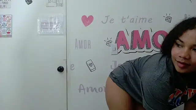 Snapshot of KittyBrookex chatting on 03.17.25 KittyBrookex online show from 03.17.25