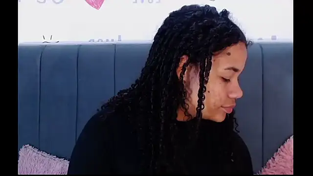 Snapshot of KittyBrookex chatting on 10.05.25 KittyBrookex online show from 10.05.25