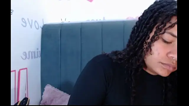 Snapshot of KittyBrookex chatting on 10.06.25 KittyBrookex online show from 10.06.25