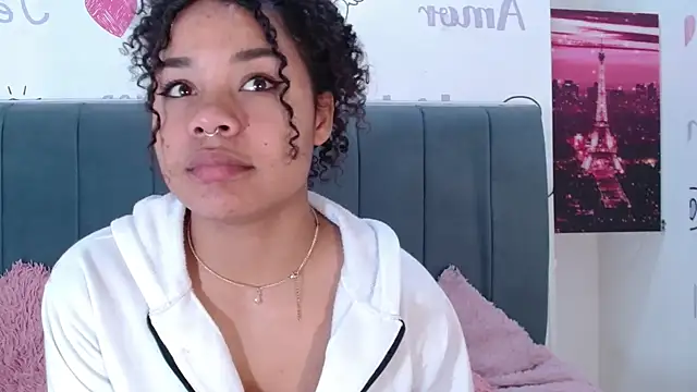 Snapshot of KittyBrookex chatting on 10.07.25 KittyBrookex online show from 10.07.25