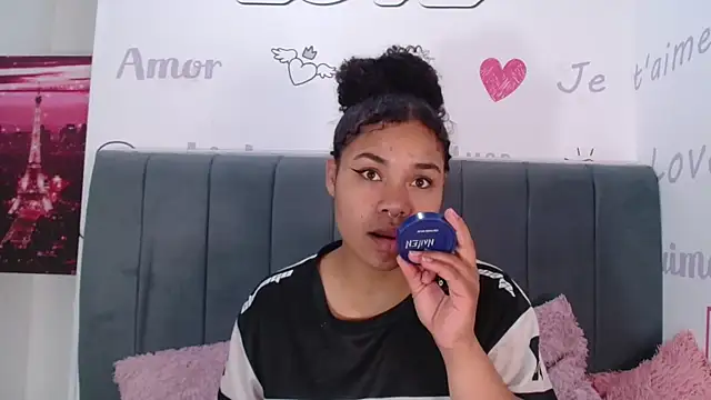 Snapshot of KittyBrookex chatting on 10.15.25 KittyBrookex online show from 10.15.25