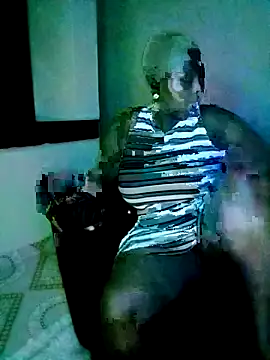 Snapshot of laviedavi chatting on 02.25.26 laviedavi online show from 02.25.26