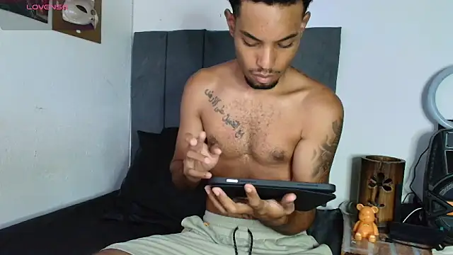 colinbrown online show from 10.04.25