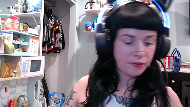 Marcelinegoddess online show from 02.05.25