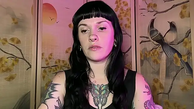 Snapshot of Marcelinegoddess chatting on 04.25.26 Marcelinegoddess online show from 04.25.26