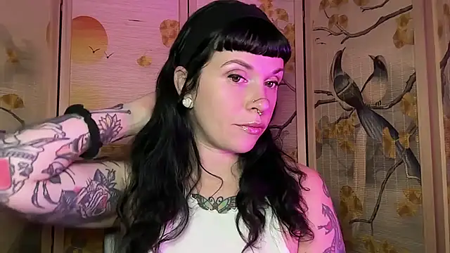 Snapshot of Marcelinegoddess chatting on 05.01.26 Marcelinegoddess online show from 05.01.26