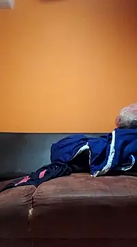 Snapshot of miicheele32 chatting on 01.13.25 miicheele32 online show from 01.13.25