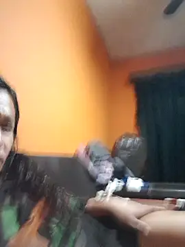 Snapshot of miicheele32 chatting on 01.19.25 miicheele32 online show from 01.19.25