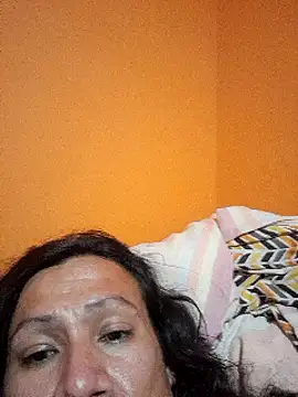 Snapshot of miicheele32 chatting on 03.11.25 miicheele32 online show from 03.11.25