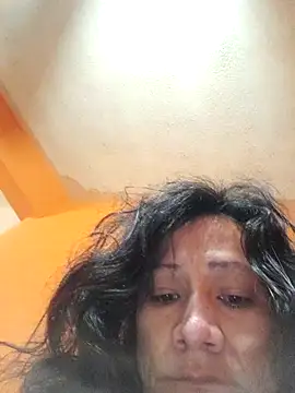 Snapshot of miicheele32 chatting on 03.13.25 miicheele32 online show from 03.13.25