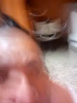 Snapshot of miicheele32 chatting on 09.19.25 miicheele32 online show from 09.19.25